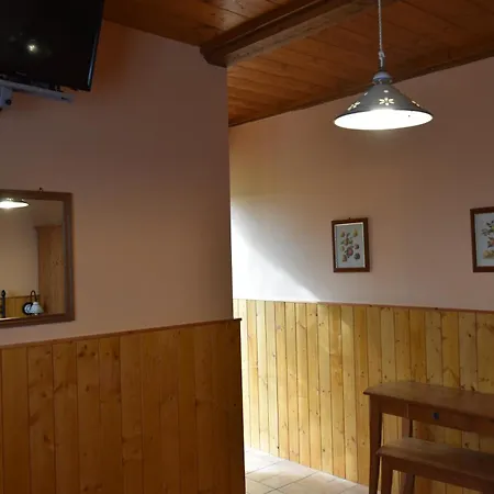 Le Ginestre Alloggio per agriturismo Capodimonte